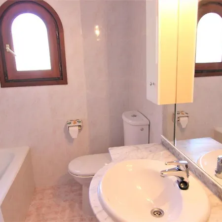Maryvilla 71 فيلة